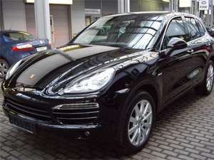 Porsche Cayenne в Киеве можно купить за 1000 грн