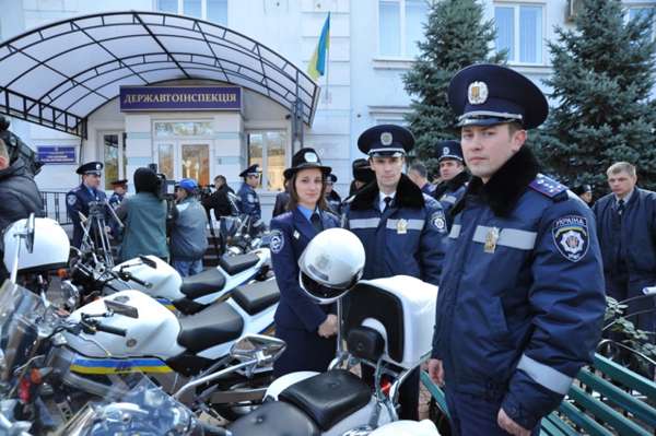 Автопробег ГАИ в Запорожье за безопасность дорожного движения.Фото