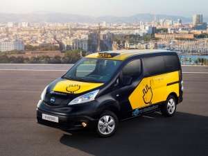 Франкфуртский автосалон 2013: электрическое такси Nissan e-NV200